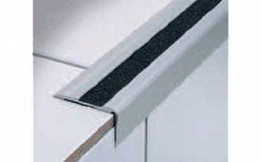 Remate Focinho de Degrau em Alumínio - Perfil STAIRTEC SA